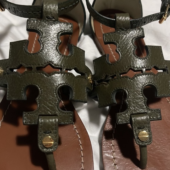 Tory Burch Phoebe Logo Thong Sandals Size 6M - Picture 4 of 8